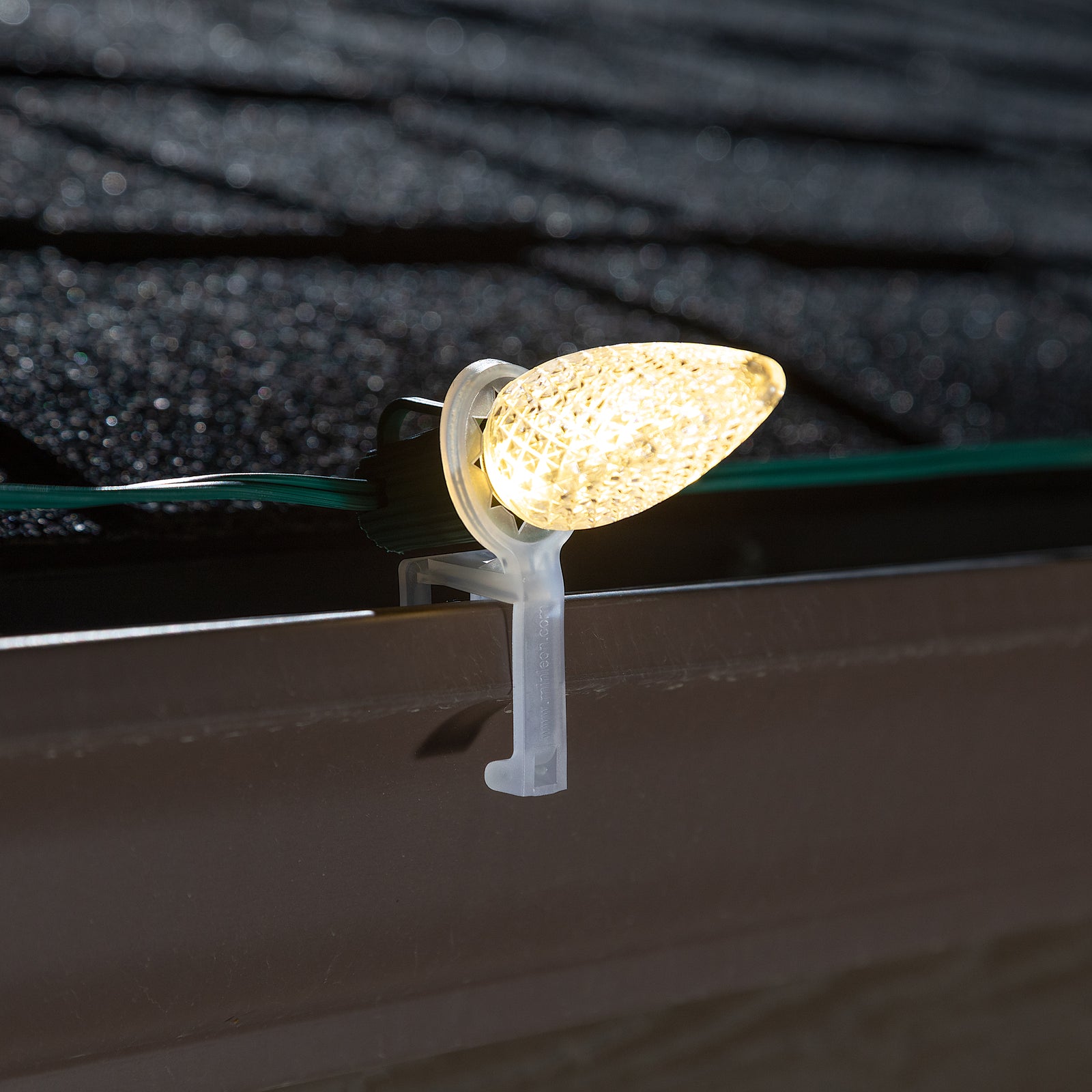 V2 Christmas Light Clips For C9 Bulbs & Sockets