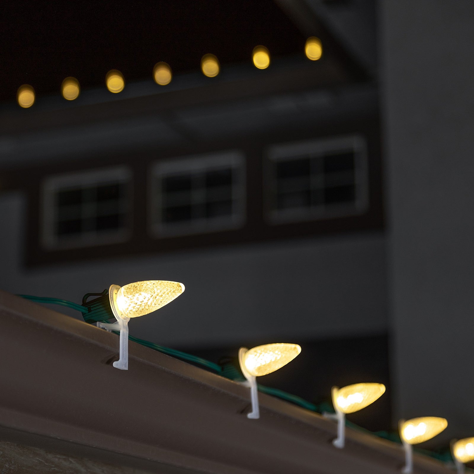 V2 Christmas Light Clips For C7 Bulbs & Sockets